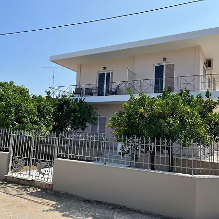 Koulouras Holiday Apartments Nikoléika Kültér fotó