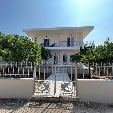 Koulouras Holiday Apartments Nikoléika Kültér fotó